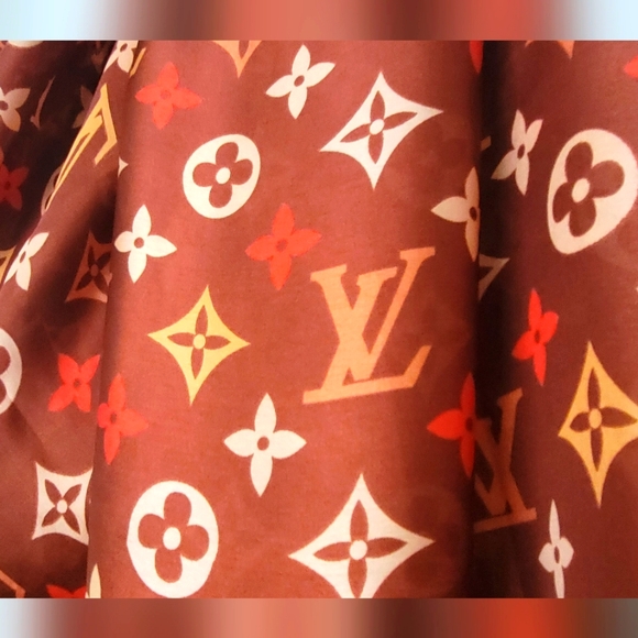 Louis Vuitton Silk Scarf - Picture 8 of 15